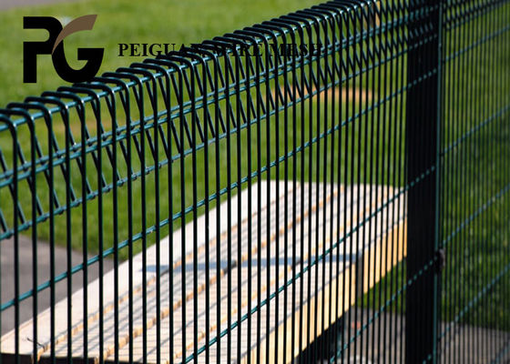 50x150mm Black BRC Fence Easily Assembled For Sport