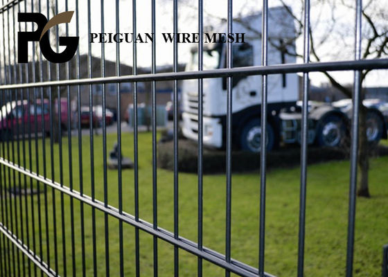 50x100mm Double Wire Fence , Home Protection 656 Mesh Fencing