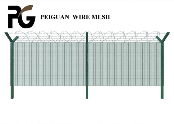 4mm Wire Green Airport Security Fencing Galvanized Steel Pipes