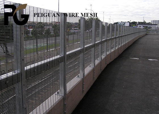 Iron Wire 1.5m Anti Climb Mesh Panels Hot Dipped Galvanized