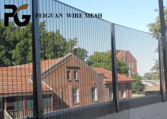 4mm Galvanized Wire Anti Climb Security Fencing For House