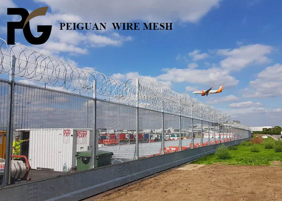 4mm Wire Green Airport Security Fencing Galvanized Steel Pipes